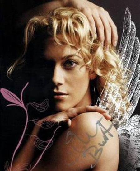 hilarie burton